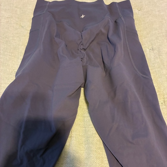 Halara UltraSculpt High Waisted Scrunch Butt Lifting Tummy Control - Picture 3 of 3